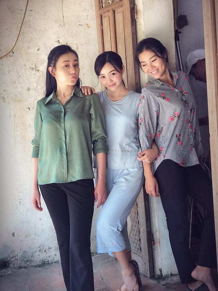 Em gai nong bong cua 