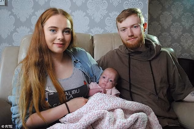 Thieu nu de roi con moi biet minh mang bau