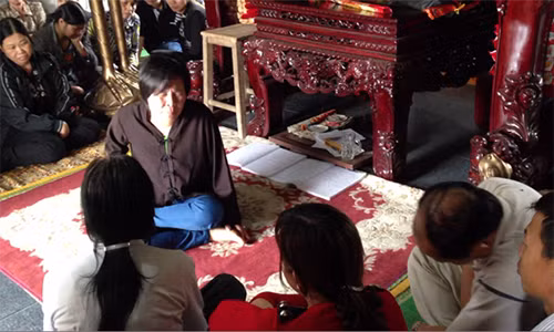 Cảnh tử tù Bùi Đức Lợi "nhập vong" vào cô đồng Sinh kêu oan nhảm nhí.