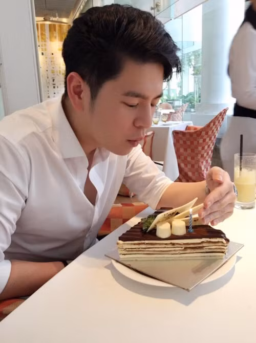 Tháng 10/2016, Mai Hồ và bạn trai Việt kiều lần đầu xuất hiện trong buổi ra mắt MV của Dương Triệu Vũ. Tiết lộ về chuyện tình cảm, tình cũ Trấn Thành cho biết bạn trai tên Nam Bùi, đang sinh sống tại Đức.