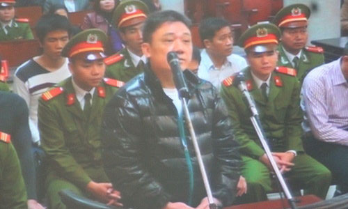 Dũng “Bắc Kạn” tại phiên tòa xét xử Dương Tự Trọng và đồng phạm.