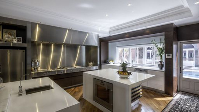 Cô còn lên kế hoạch xây dựng nhà bếp tương tự nếu họ có một căn nhà khác.