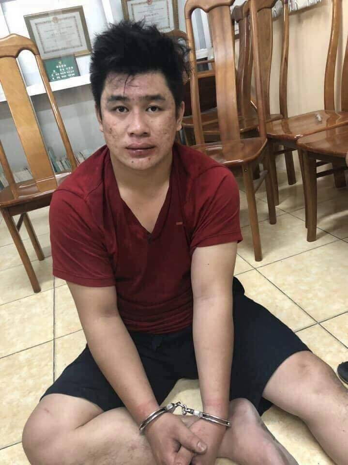 Nguyễn Tấn Tài (Tài “mụn”) tại cơ quan công an. Ảnh: Thời đại.