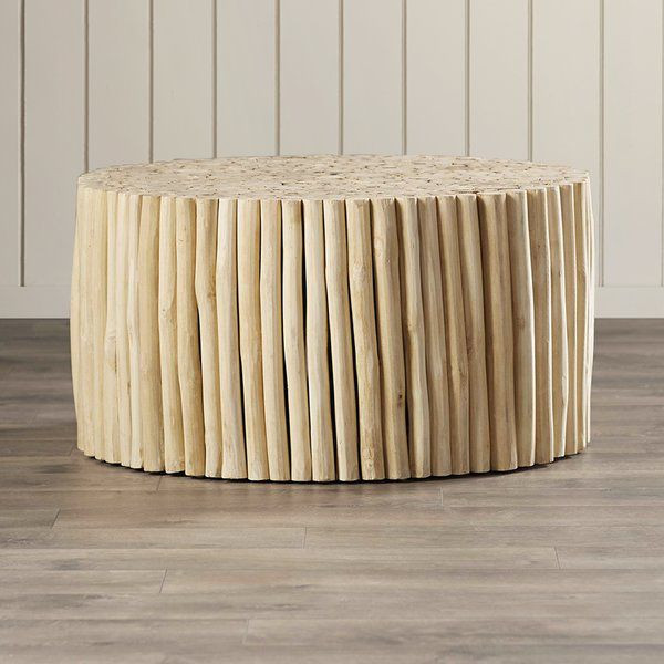 Chiếc bàn độc đáo với giá hơn 4 triệu này trông như một rừng củi được xếp ngay ngắn, chiếc bàn có tên Heron.