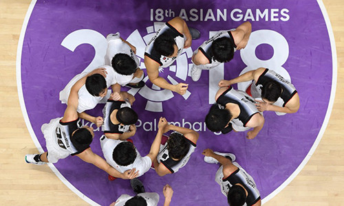 Mua dam o Indonesia, 4 cau thu bong ro Nhat bi duoi khoi ASIAD