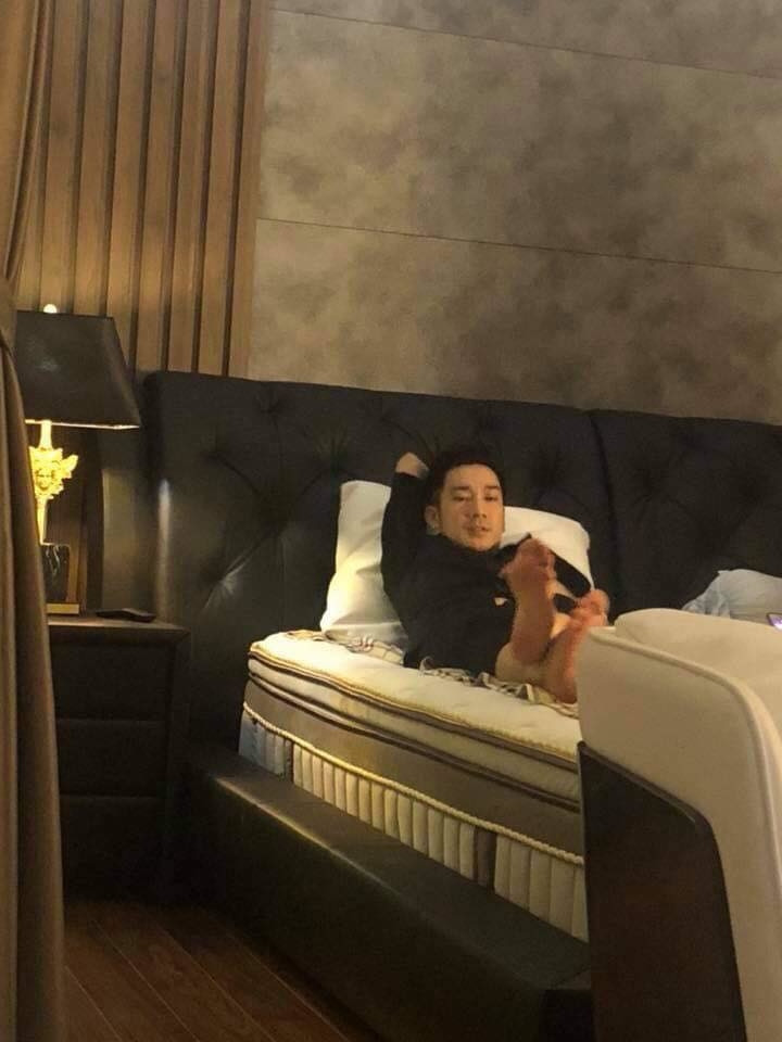 Phòng ngủ vô cùng sang trọng.