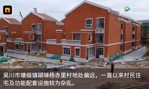 Những tòa biệt thự đang hoàn thiện giai đoạn cuối cùng.