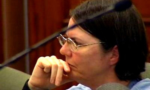 Kinh hoang ke hoach giet chong cua nguoi dan ba tham lam