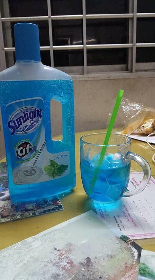 Nhìn cứ tưởng như bạn đang uống rượu vang xanh.