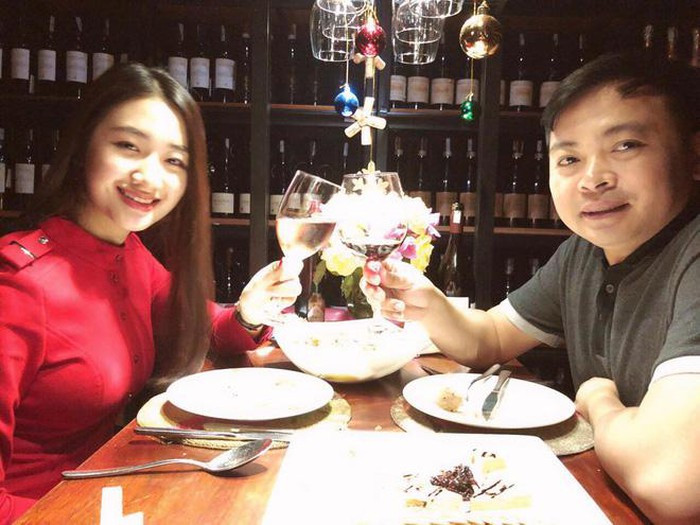 Trong mắt của Thu Ngân, ông xã luôn là "soái ca" vì dành nhiều thời gian bên cạnh, yêu thương và chăm sóc cho cô. Ngoài những bữa tối lãng mạn cùng chồng, những chuyến du lịch nước ngoài, những món quà đắt tiền, Thu Ngân còn "được lòng" các chị em bên chồng. Cuộc sống hiện tại của cô khá viên mãn. Ảnh: Internet