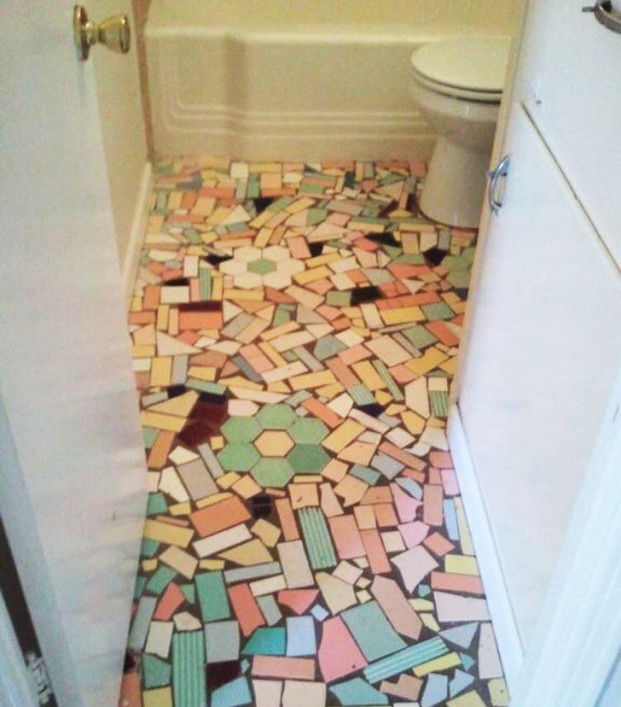 Có vẻ như tầng này được làm bằng gạch vụn từ những năm 80.