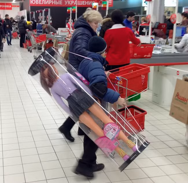 Từ nay có bạn chơi cùng rồi nhé.