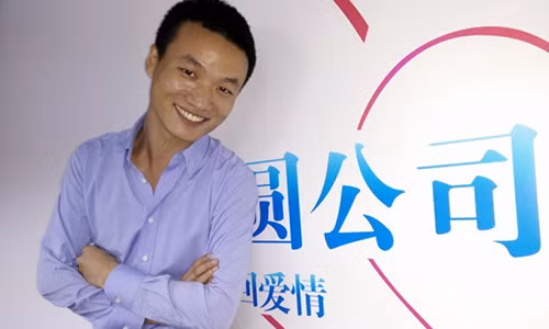 Chang trai kiem gan 7 ty nho cong viec “xua duoi nhan tinh”