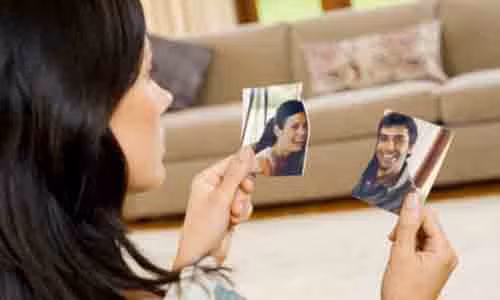 Tôi đau khổ khi phát hiện mình bị chồng tương lai và bạn thân lừa dối. Ảnh minh họa