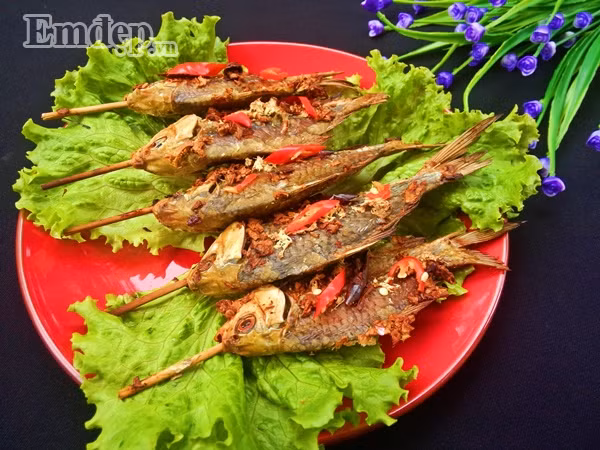 Thịt cá dai thơm, dùng làm món nhậu hoặc ăn cùng cơm trắng cũng rất ngon.