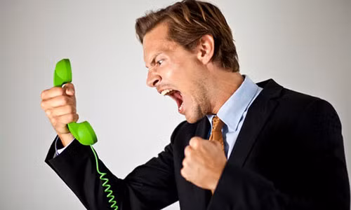 Hãy hiểu rõ nguyên nhân để ngọn lửa giận của chồng không “thiêu rụi” chính mình. Ảnh minh họa