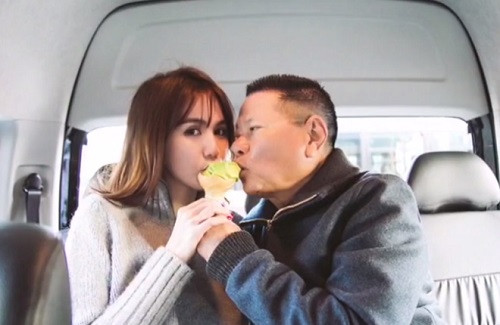 Ngọc Trinh và bạn trai tỷ phú thời còn mặn nồng.