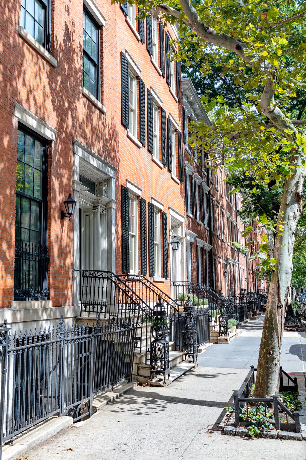 Căn nhà nằm ở khu vực Greenwich Village - nơi từng được xem là thiên đường nghệ thuật vào thế kỷ 20.