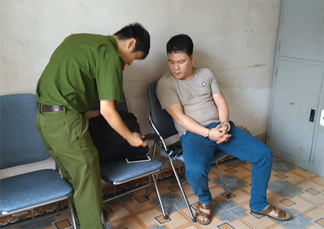 Cơ quan Công an thực hiện lệnh bắt giam Nguyễn Xuân Thu.