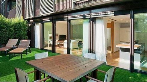 Phòng khách như khu vườn nhỏ, gần gũi với thiên nhiên.