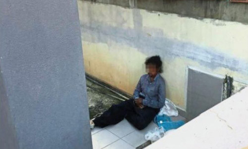 Nữ giúp việc bị chủ nhà bỏ đói nhiều ngày và ngủ ngoài hiên nhà cả tháng trời.