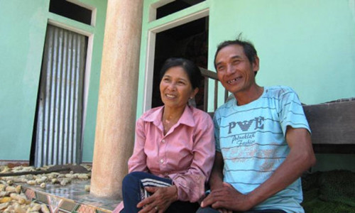 Vợ chồng phu đò Thẩm – Liên.