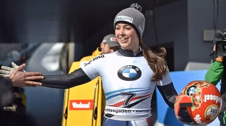 Anna Fernstadt – nữ vận động viên trượt xe skeleton Anna Fernstadt đến từ Đức.