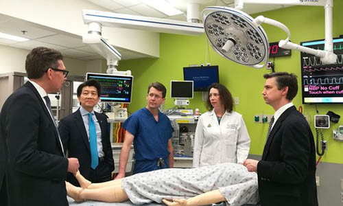 Cuộc phẫu thuật vừa được thực hiện ở Bệnh viện Johns Hopkins ở Baltimore nước Mỹ ngày 23.4.