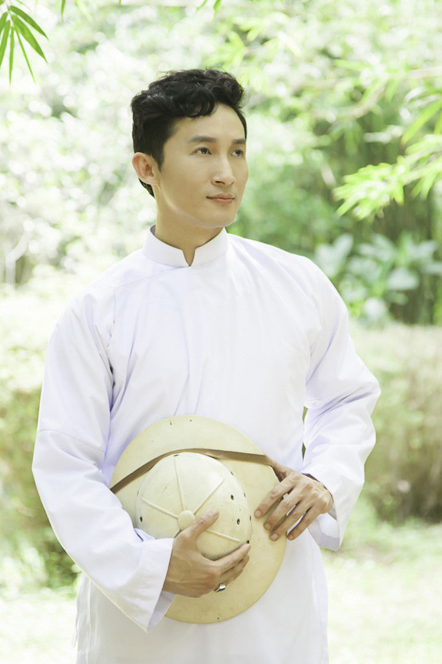 Năm 2009, phim "Khát vọng đồng quê" có anh tham gia đoạt Huy chương Bạc tại Liên hoan phim truyền hình toàn quốc. Năm 2011, Hội Điện ảnh TP HCM trao giải "Diễn viên nam xuất sắc của năm" cho Chí Dũng. Anh kết hôn với Trần Xuân Thủy - Hoa hậu Quý bà Việt Nam thế giới 2016.