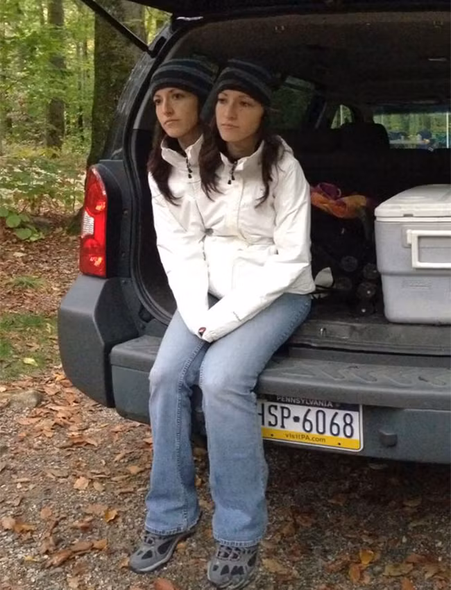 Cô gái không còn cô đơn nữa nhé.