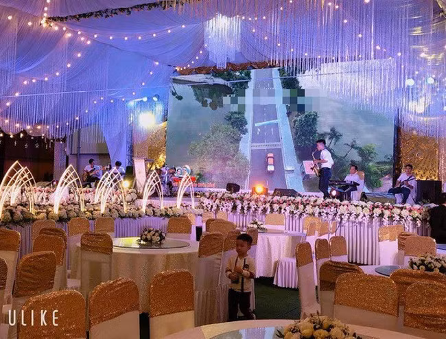 Rap cuoi khung dang gay bao mang co gi ma ton toi gan 1 ty?-Hinh-3