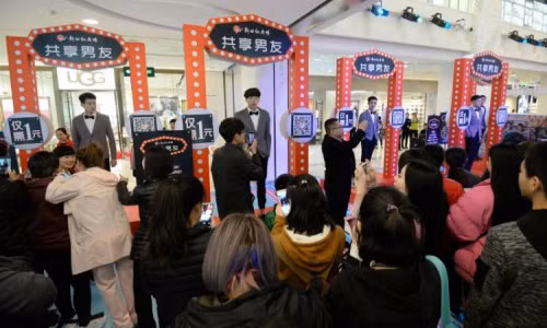 Dich vu cho thue trai dep di mua sam no ro voi chi 4 nghin dong/tieng