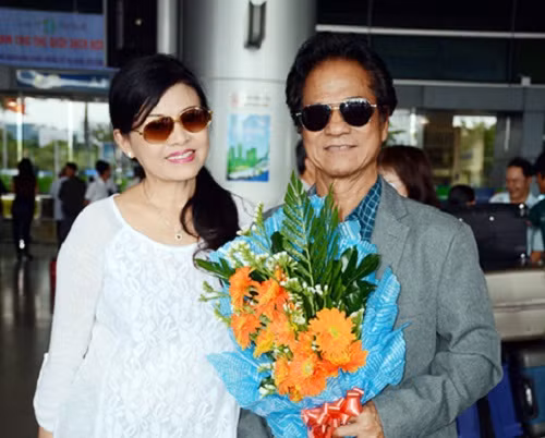 Chế Linh và vợ - bà Vương Nga.