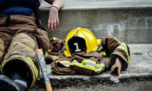 "Tình công sở" đã khiến cặp đôi ở thành phố Arkon gặp rắc rối. Ảnh: Pxhere