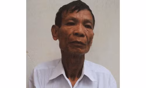 Nghi can giả danh tướng tình báo.