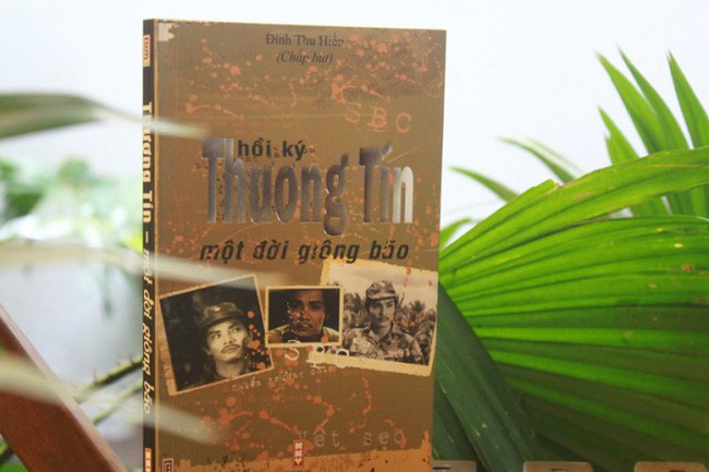 Tự truyện của diễn viên Thương Tín.