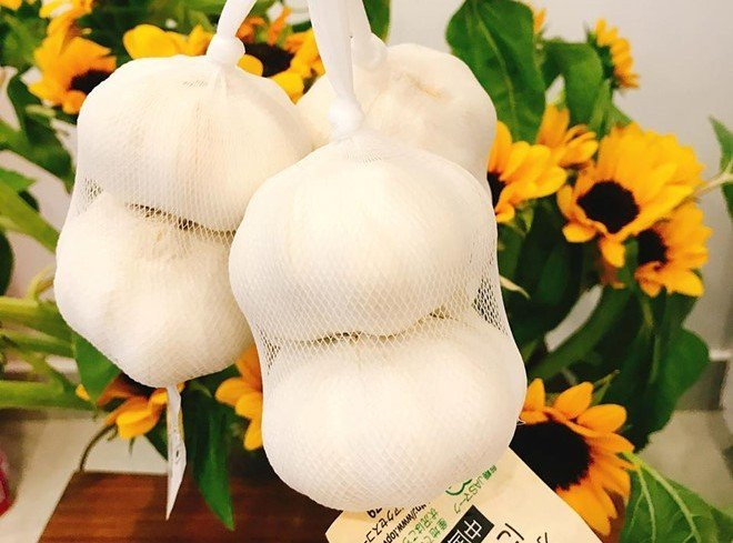 Cuong hang Nhat: Nha giau Viet mua toi 100 ngan ve xao rau muong