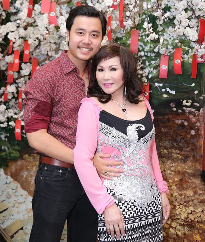 Một thời gian dài, Vũ Hoàng Việt và Yvone Thúy Hoàng liên tục xuất hiện trong các sự kiện giải trí của showbiz Việt bất chấp sự dị nghị của dư luận.