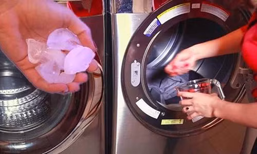 Cach lam quan ao phang ly chi boi bo 3 vien da vao may giat