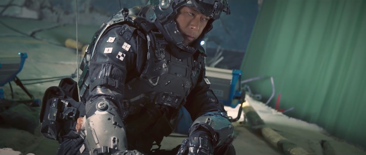 Cổ Thiên Lạc vừa đầu tư vừa diễn xuất trong bộ phim viễn tưởng trị giá 56 triệu USD.