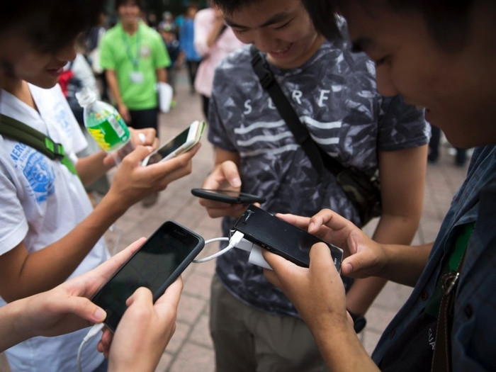 Tình trạng WiFi Không phải nhà nghỉ nào cũng có sẵn WiFi, bạn nên hỏi trước tư vấn viên về điều này trước khi đặt phòng. Một số nhà nghỉ chỉ bật WiFi vào một số giờ nhất định trong ngày.