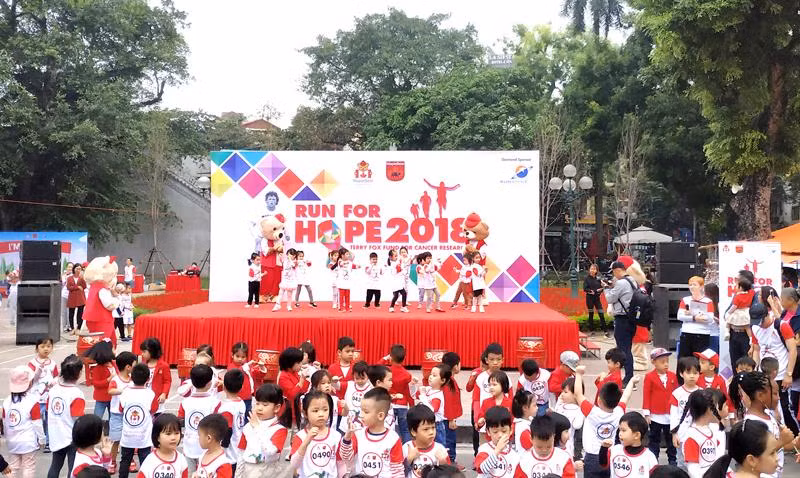 Sunshine Group tai tro chinh cho Run for Hope 2018 gay quy vi benh nhan ung thu