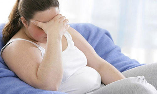 Dau long vo tre sau sinh bi chong vi nhu 