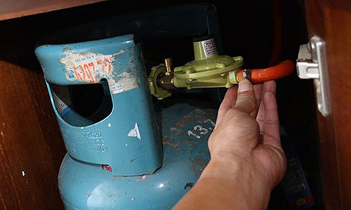 Khong lo binh gas chay no chi voi meo vat 3 phut nay