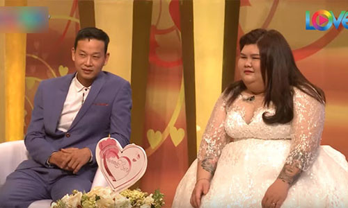 Anh chàng 70kg lấy vợ 120kg.