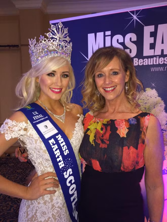 Con gái chị Laurine cũng giành nhiều giải thưởng tại các cuộc thi sắc đẹp.