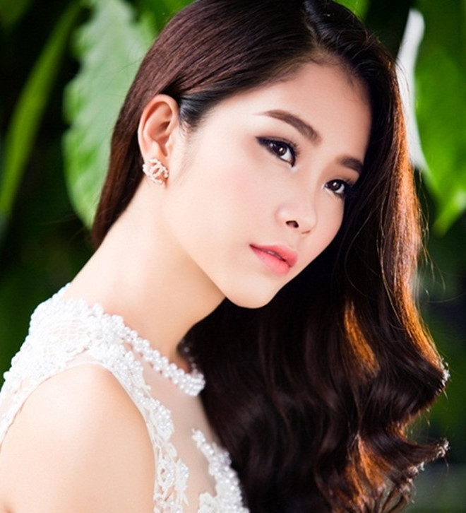 Trường Giang vẫn chưa hề lên tiếng về chuyện tình cảm với Nam Em trong khi hoa khôi thể hiện sự đau khổ và tổn thương trên truyền thông. Ảnh: FBNV.