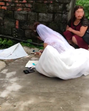 Co dau “thuc dung nhat vinh Bac Bo” dem tien mung giua dam cuoi-Hinh-2