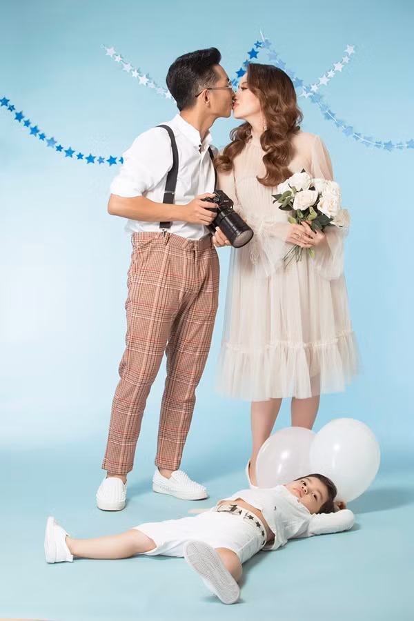 Hinh anh ngot ngao cua gia dinh Khanh Thi - Phan Hien-Hinh-3