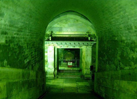 Lang mo Tu Hy thai hau da bi 